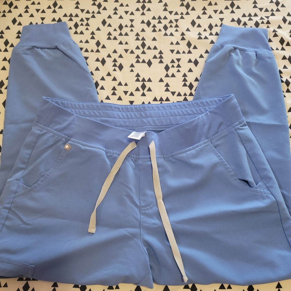 Figs  joggers large/petite